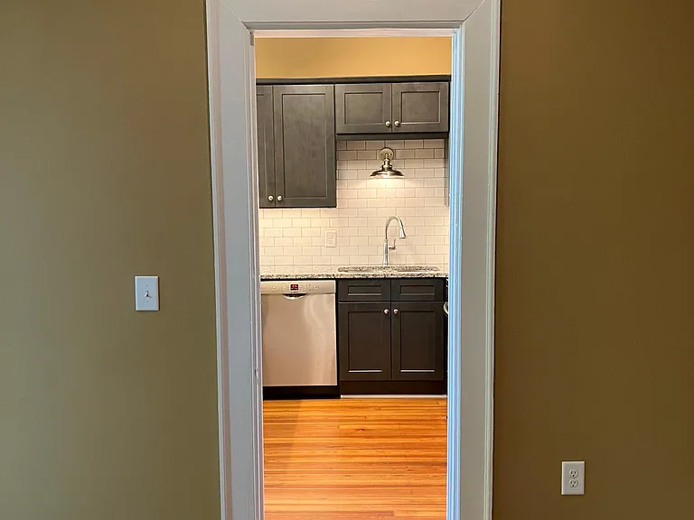 212 S Center St #203 — Photo 7