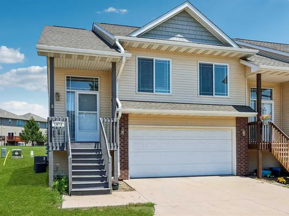 1873 Goose Lake Cir, North Liberty, IA 52317