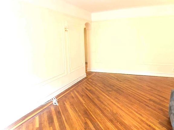 2nd image of 724 E 27th St APT 3F