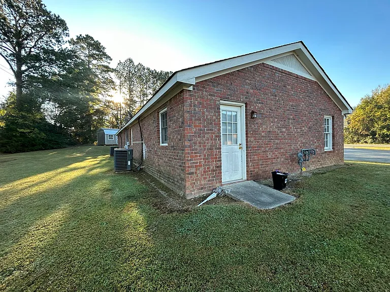 116 Burlinton Dr — Photo 16