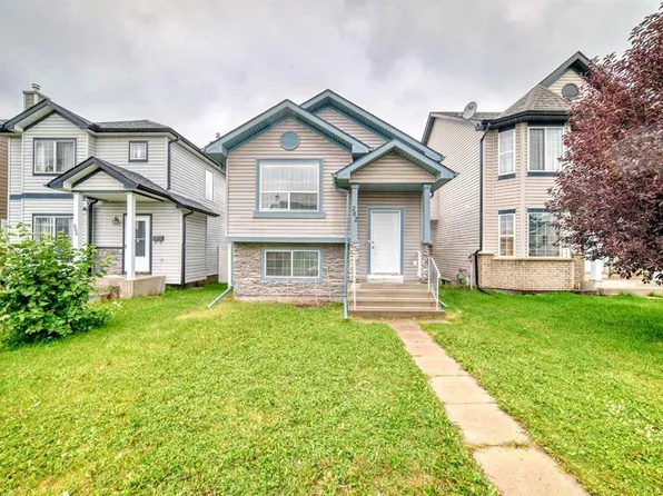 202 E Saddlemead Grn NE, Calgary, AB T3J 4M7