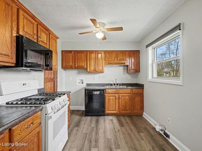 202 Hillside Ln, Louisville, KY, 40229
