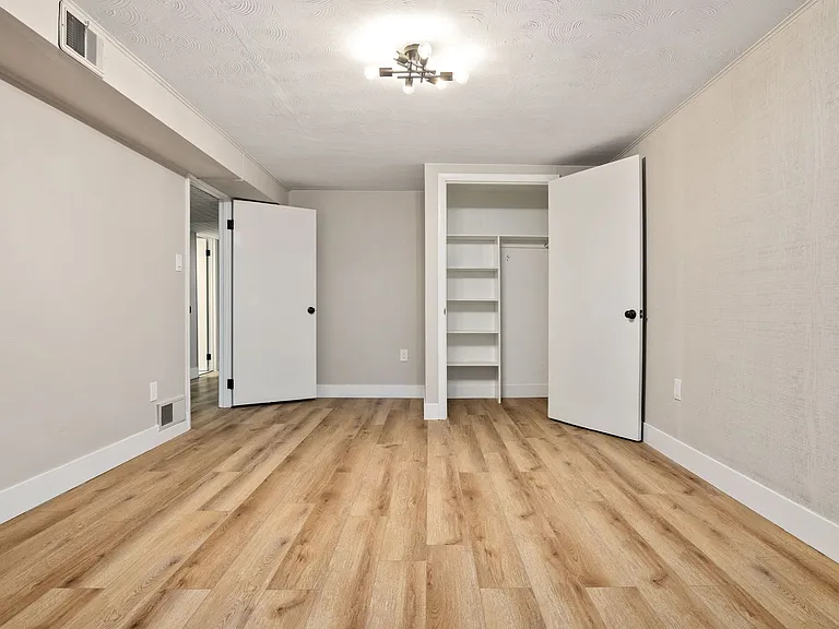 6010 Garrison St — Photo 24
