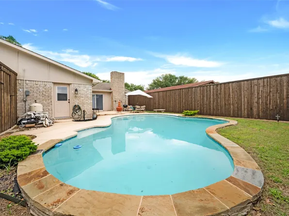 4817 Pemberton Ln, The Colony, TX 75056