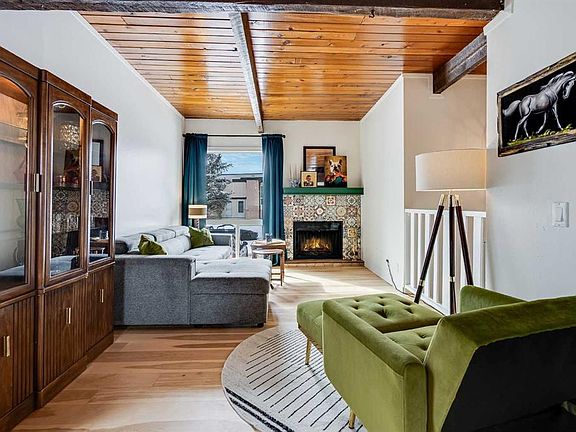 5th image of 120 Oaktree Ln SW