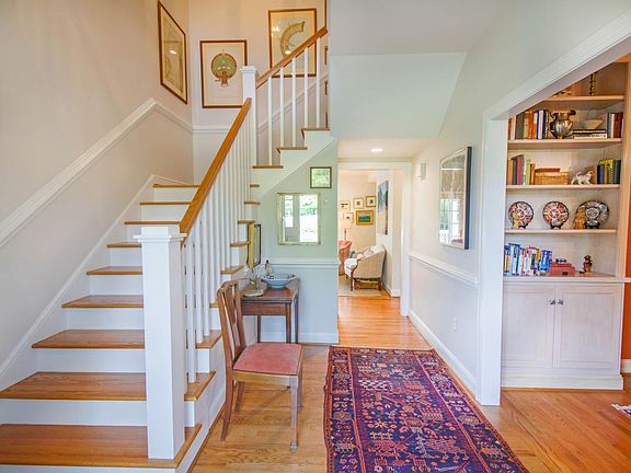 3rd image of 1807 Royal Oak Dr