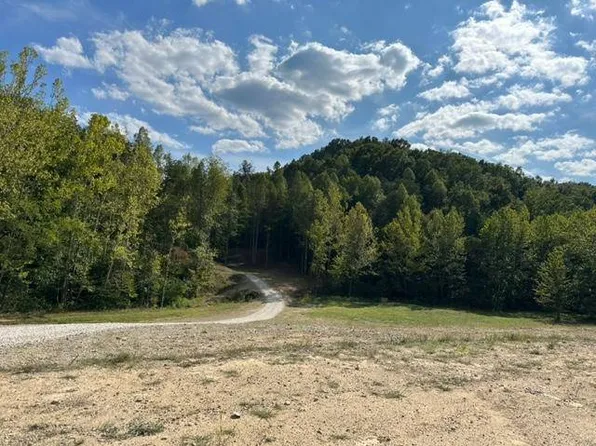 7000 State Highway 7, Sandy Hook, KY 41171