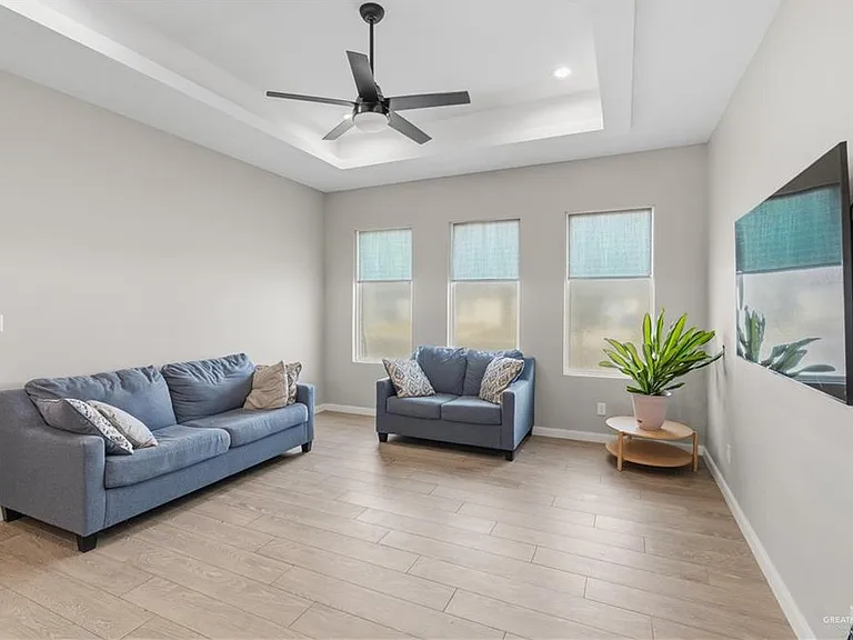 2813 Kilgore Ave — Photo 6