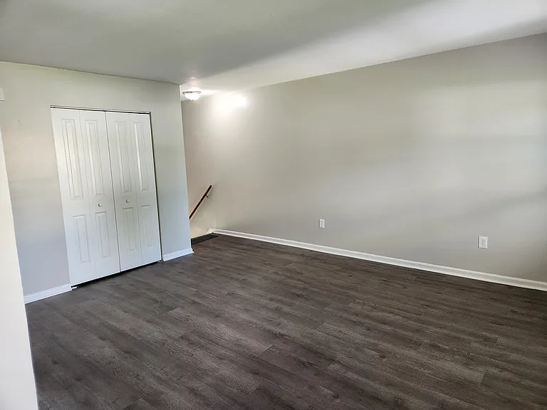 211 Front St #7 — Photo 10