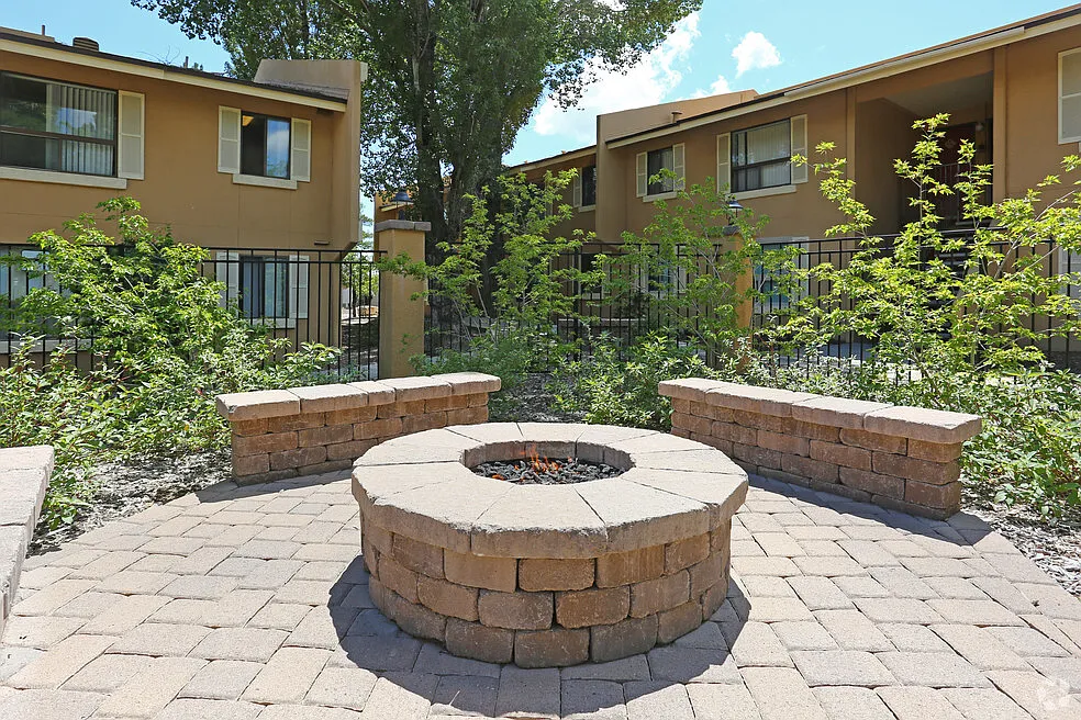 Aspen Leaf Apartments — Photo 4