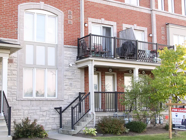 2127 Bur Oak Ave #31 — Photo 2