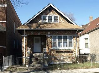 910 N Avers Ave, Chicago, IL 60651