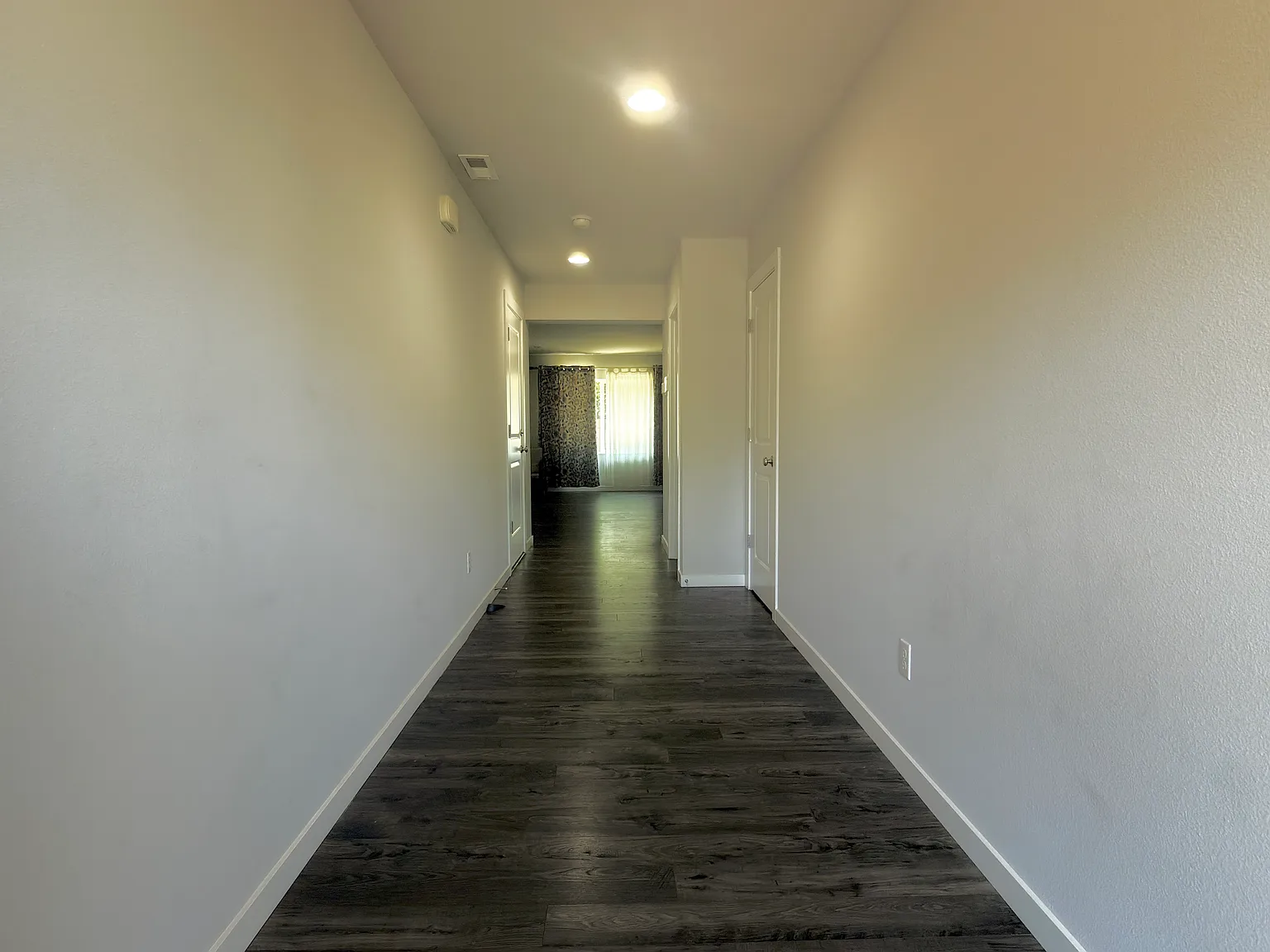 4 bed, 2.5 bath, 2163 sqft, $3,600 — Photo 3
