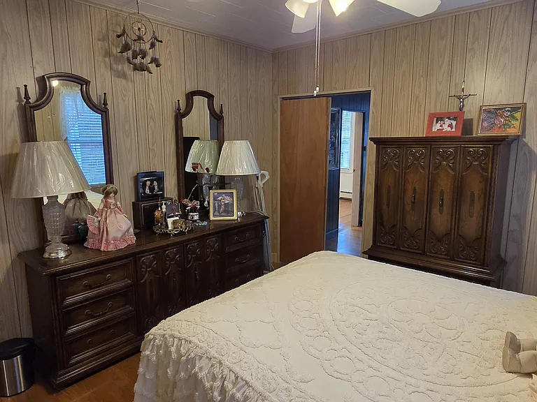 135 Cottage St #3 — Photo 11