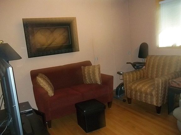 4th image of 11030 S Avenue H