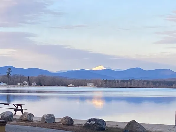 52 Bluffs Boulevard, Ossipee, NH 03814