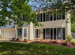 5916 Highland Grove Dr, Summerfield, NC 27358