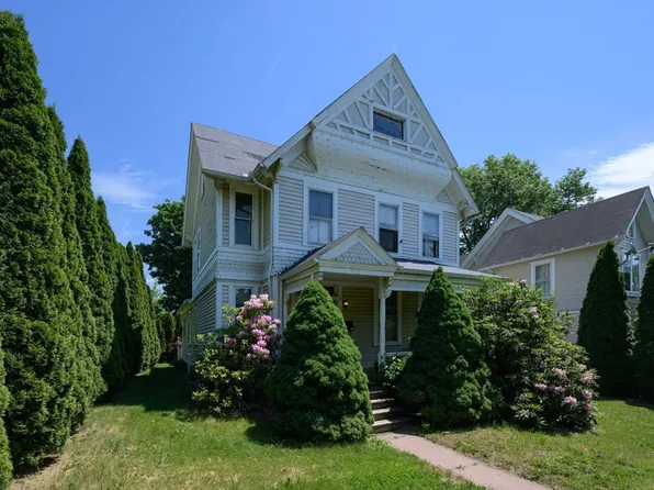 415 Maple St, Springfield, MA 01105