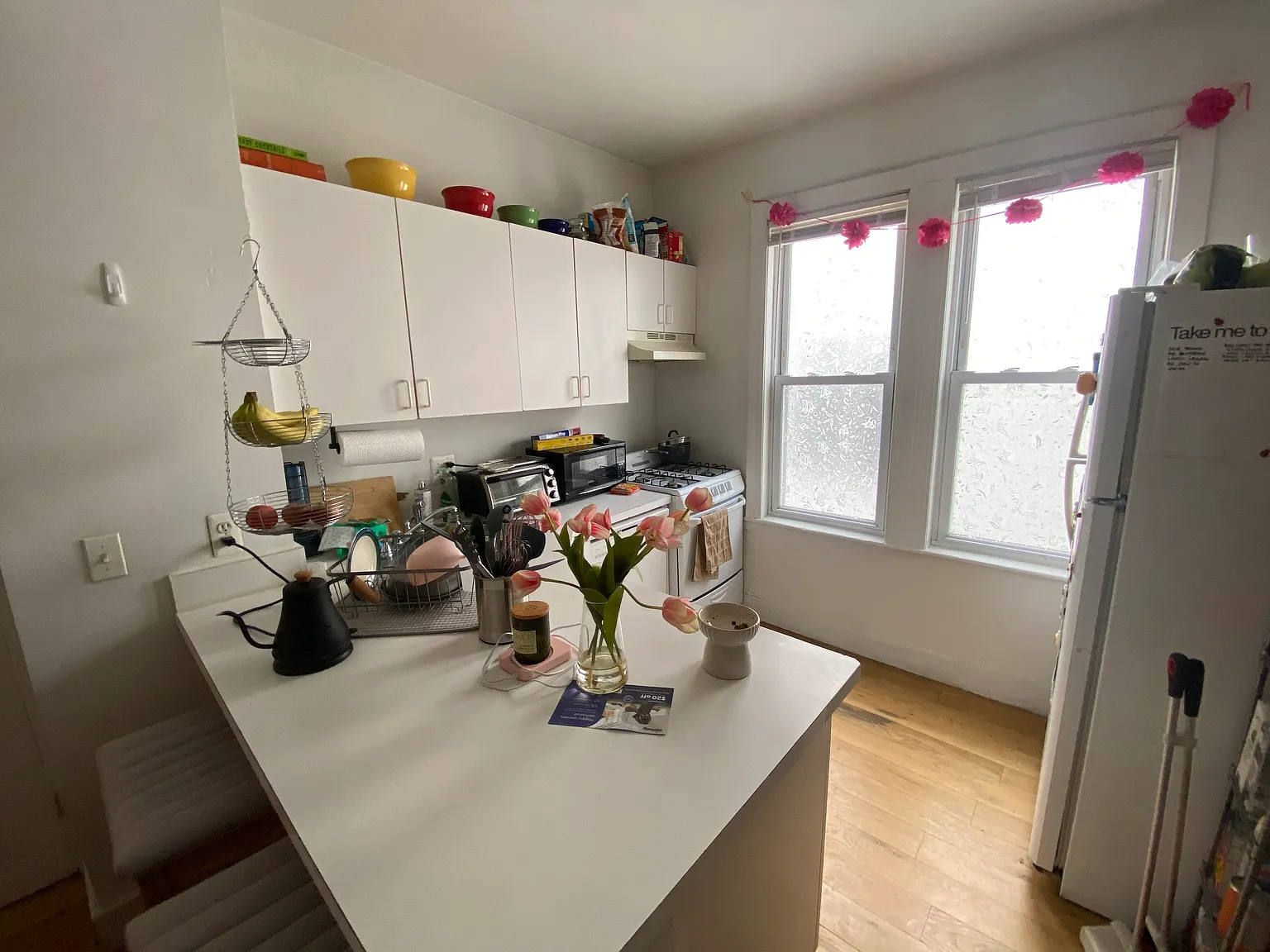 3 bed, 999 sqft, $4,245 — Photo 4