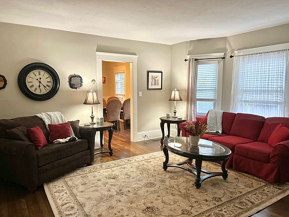 2nd image of 1567 Wagar Ave #2