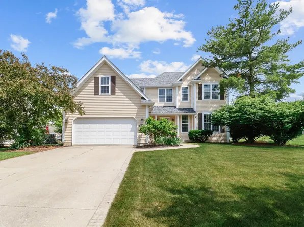 244 Moncrief Dr, Valparaiso, IN 46385