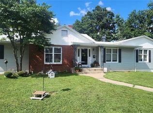 1306 Circle Dr, Fulton, MO 65251