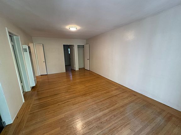 3rd image of 1608-1610 Vallejo St #1608