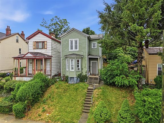 2nd image of 135 Jucunda St