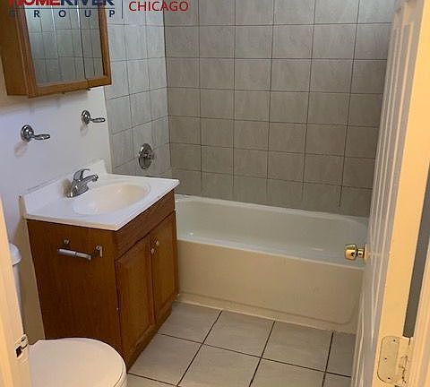 3rd image of 1838 S Lawndale Ave #1