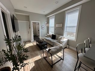 2243 W 23rd Pl #3R, Chicago, IL 60608