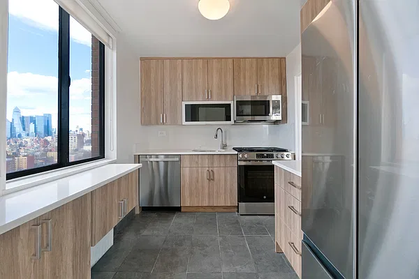 Kitchen, photo 1