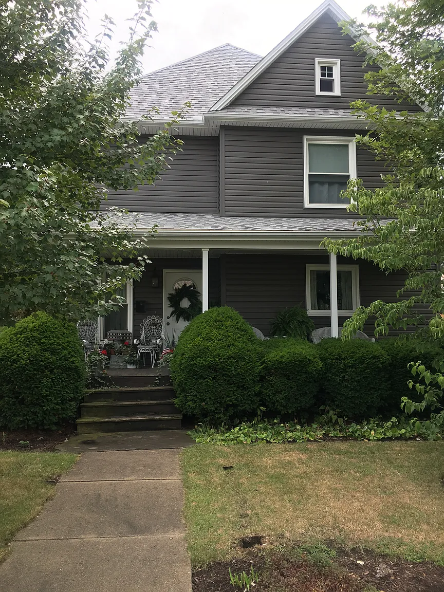 322 N Wooster Ave photo 1