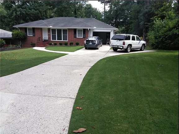The additional parking pad allows for 2 cars to easily park. There is also ample street parking for guests.
