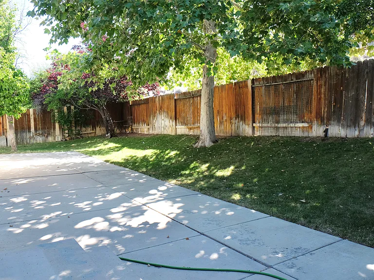 4575 Goodwin Rd — Photo 10