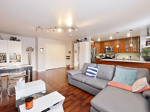 5th image of 65-15 Yellowstone Blvd #3H
