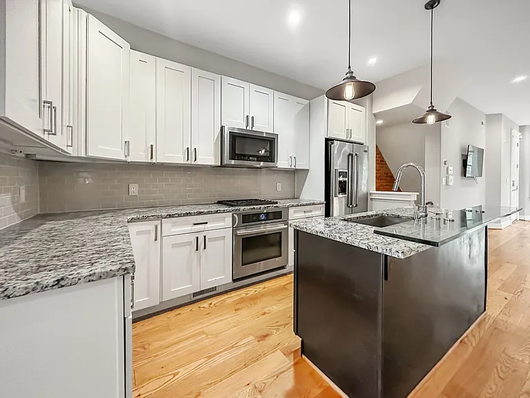122 Bryant St NW #1 — Photo 10