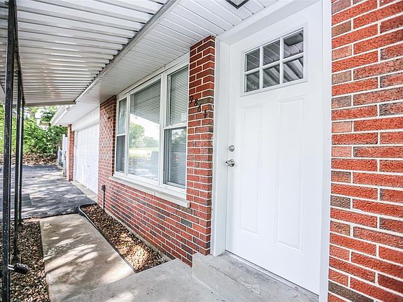 4th image of 9864 Winkler Dr