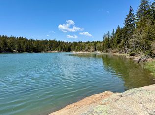 7 Young Road, Vinalhaven, ME 04863