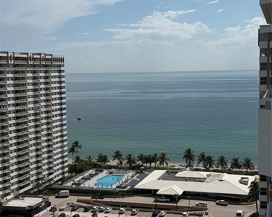 1985 S Ocean Dr #21H