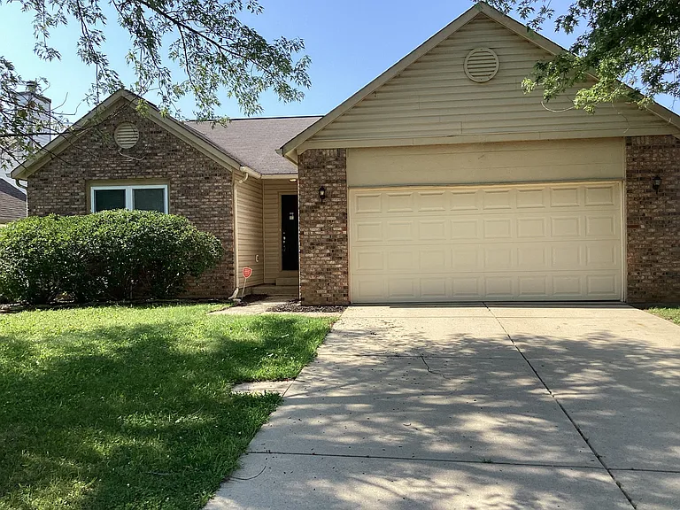 10424 Sienna Dr — Photo 1
