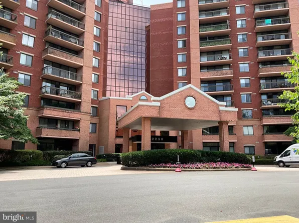 2230 George C Marshall Dr APT 313, Falls Church, VA 22043