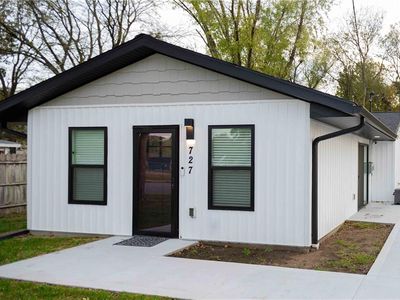 727 W Hickory St, Nevada, MO, 64772