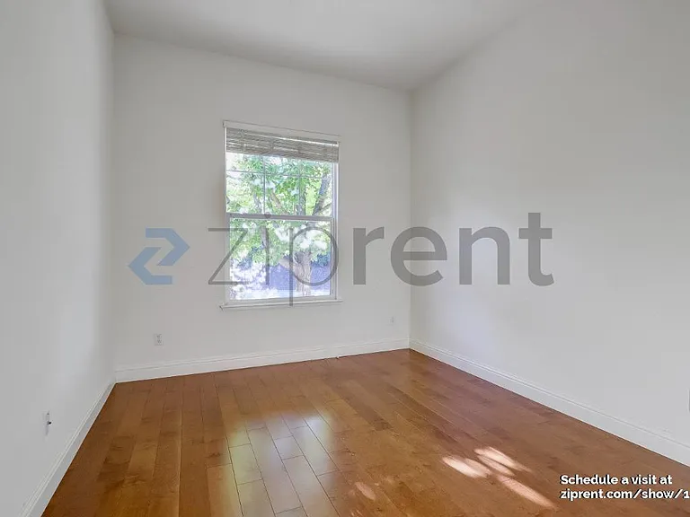 856 Morningside Dr — Photo 14