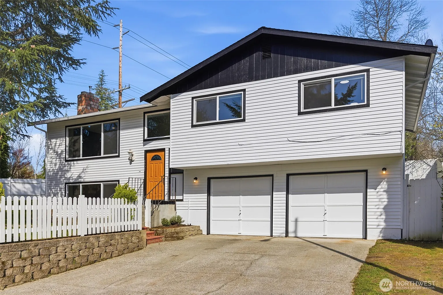 9925 62nd Drive NE photo 1