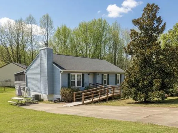 11600 Creeks View Dr, Fredericksburg, VA 22407