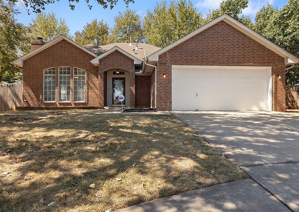 1st image of 1420 NW 183rd Ter