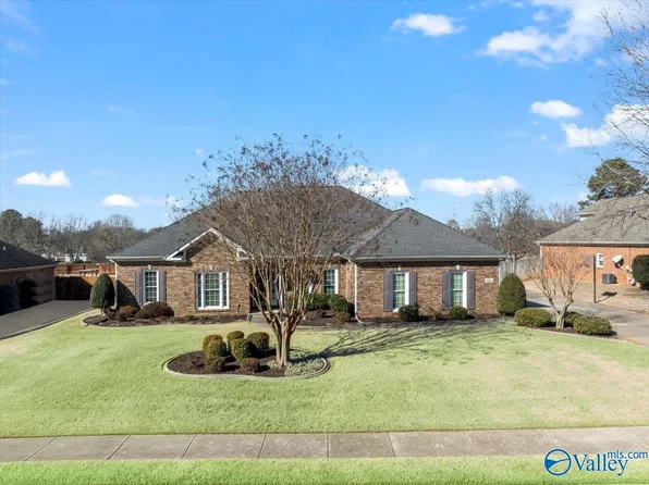 110 Misty Hollow Way, Huntsville, AL 35806