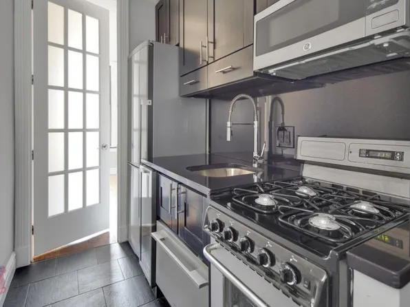 221 Mott Street image 5 of 6