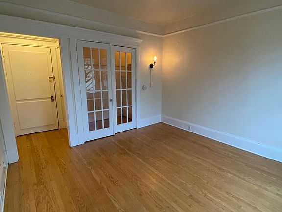 3rd image of 205 19th Ave E APT 202