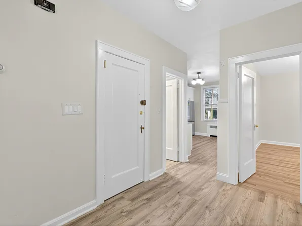 784 Avenue C image 15 of 25